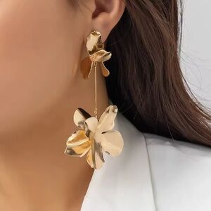 New! Gold plated  Floral Drop Earrings